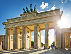 Das Brandenburger Tor ist Symbol für die deutsche Einheit.